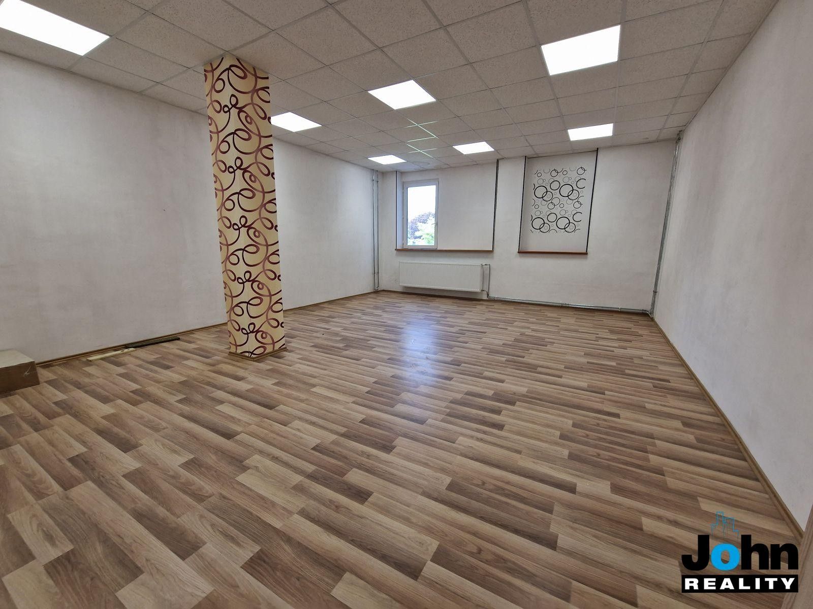 Pronájem kancelář - Bohuslava Vrbenského, Most, 45 m² - 5
