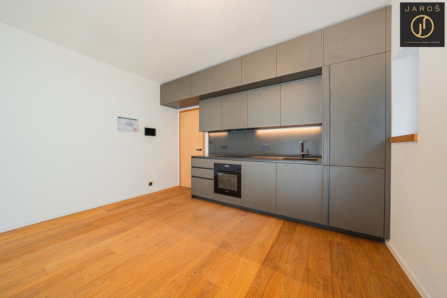 Ubytovací zařízení, Strážné, okres Trutnov, Královéhradecký kraj, 60 m² - 2