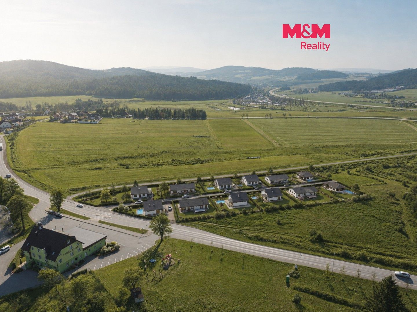 Pozemek pro bydlení, 10 001 m²