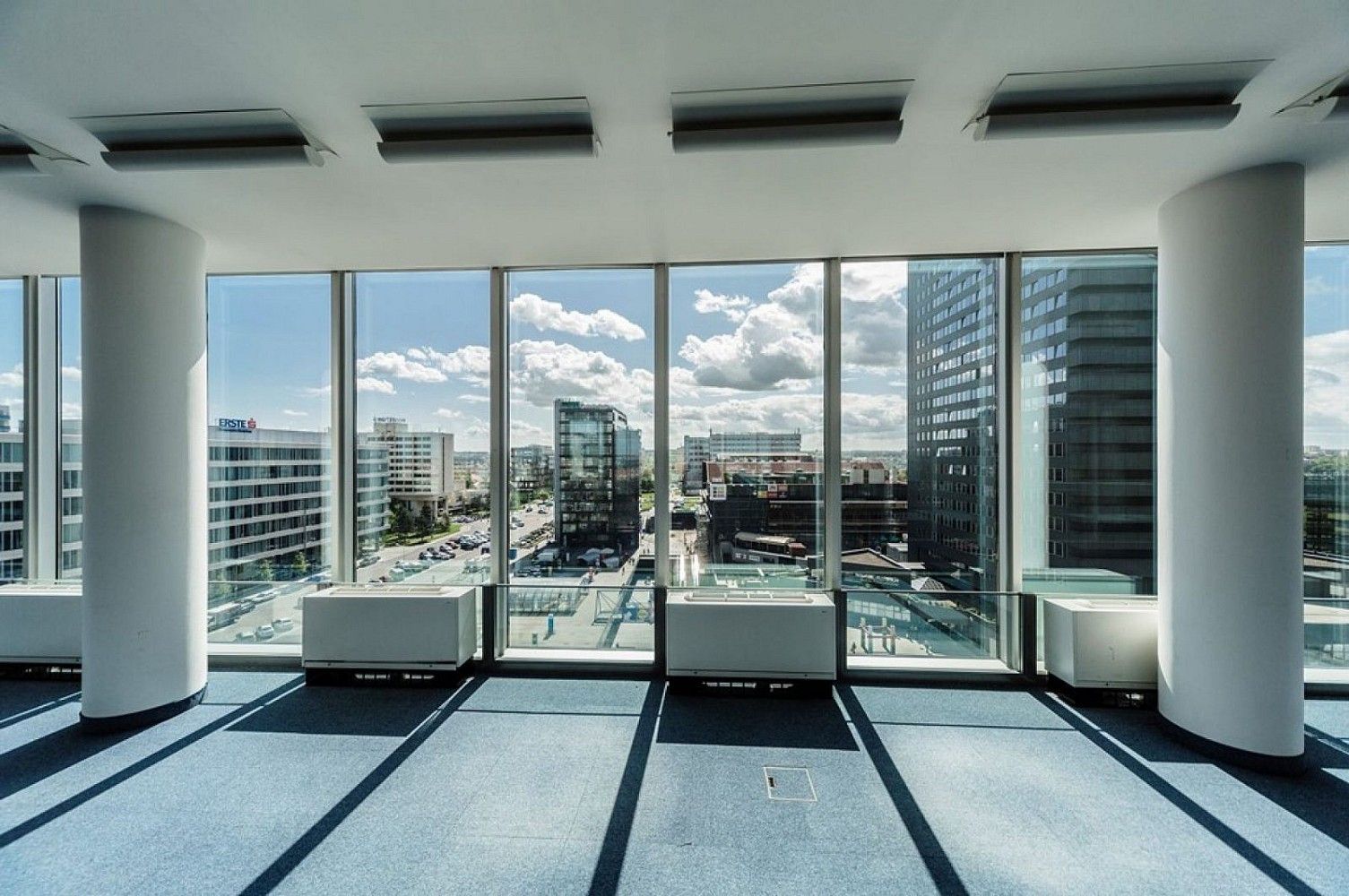 Kancelář · 733 m² · Praha - 4