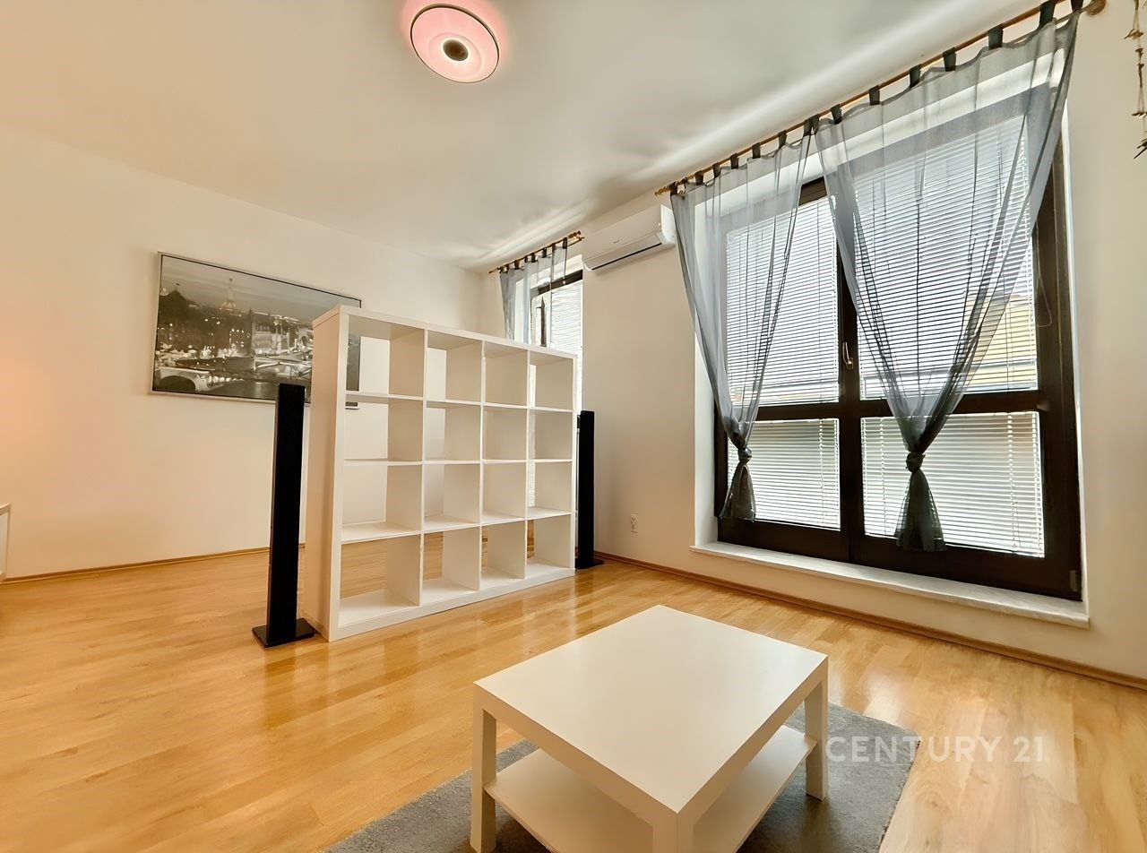 Pronájem byt 1+kk - náměstí Republiky, Brno, 31 m²