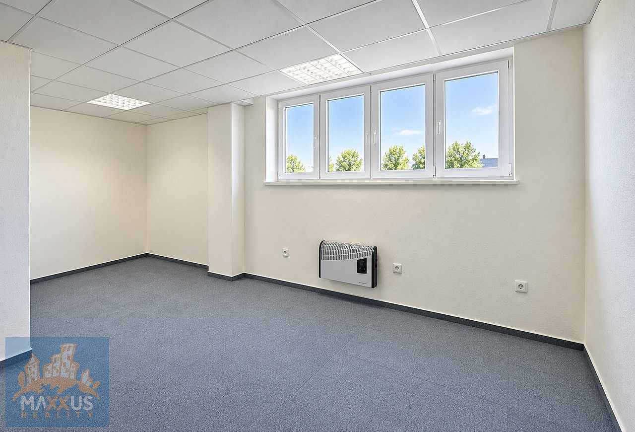 Pronájem kancelář - Praha - Horní Počernice, okres Praha 20, Hlavní město Praha, 22 m² - 2