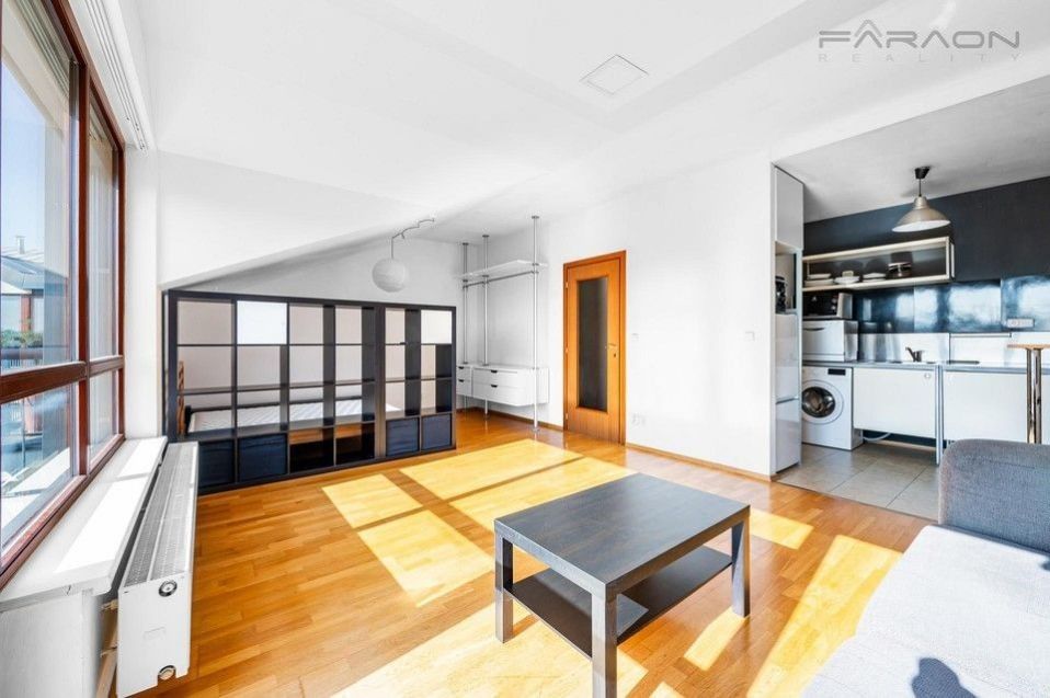 Pronájem byt 1+kk - Podvinný mlýn, Praha, 47 m²