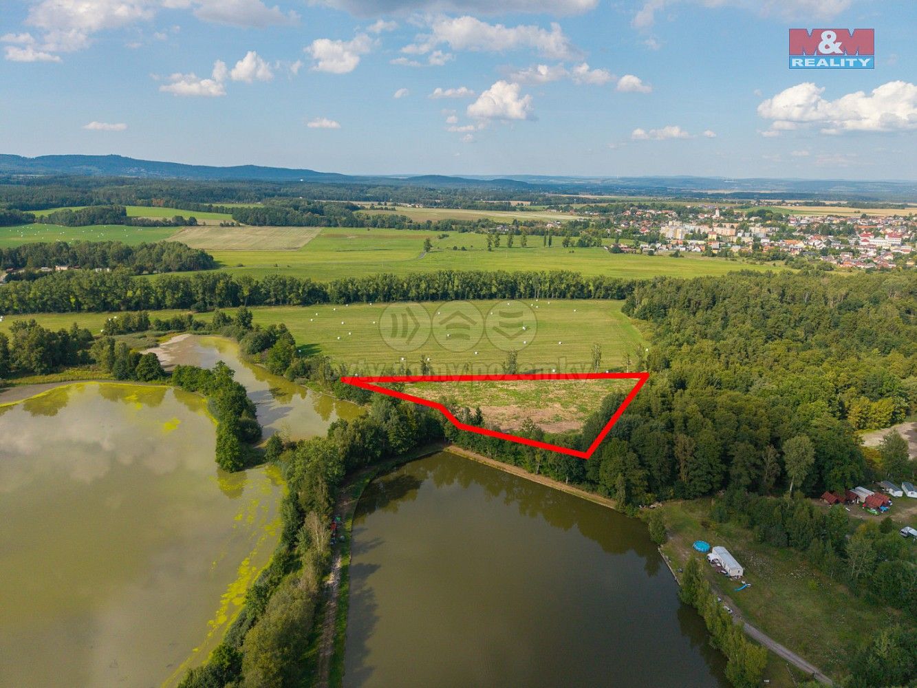 Louka, 13 846 m²