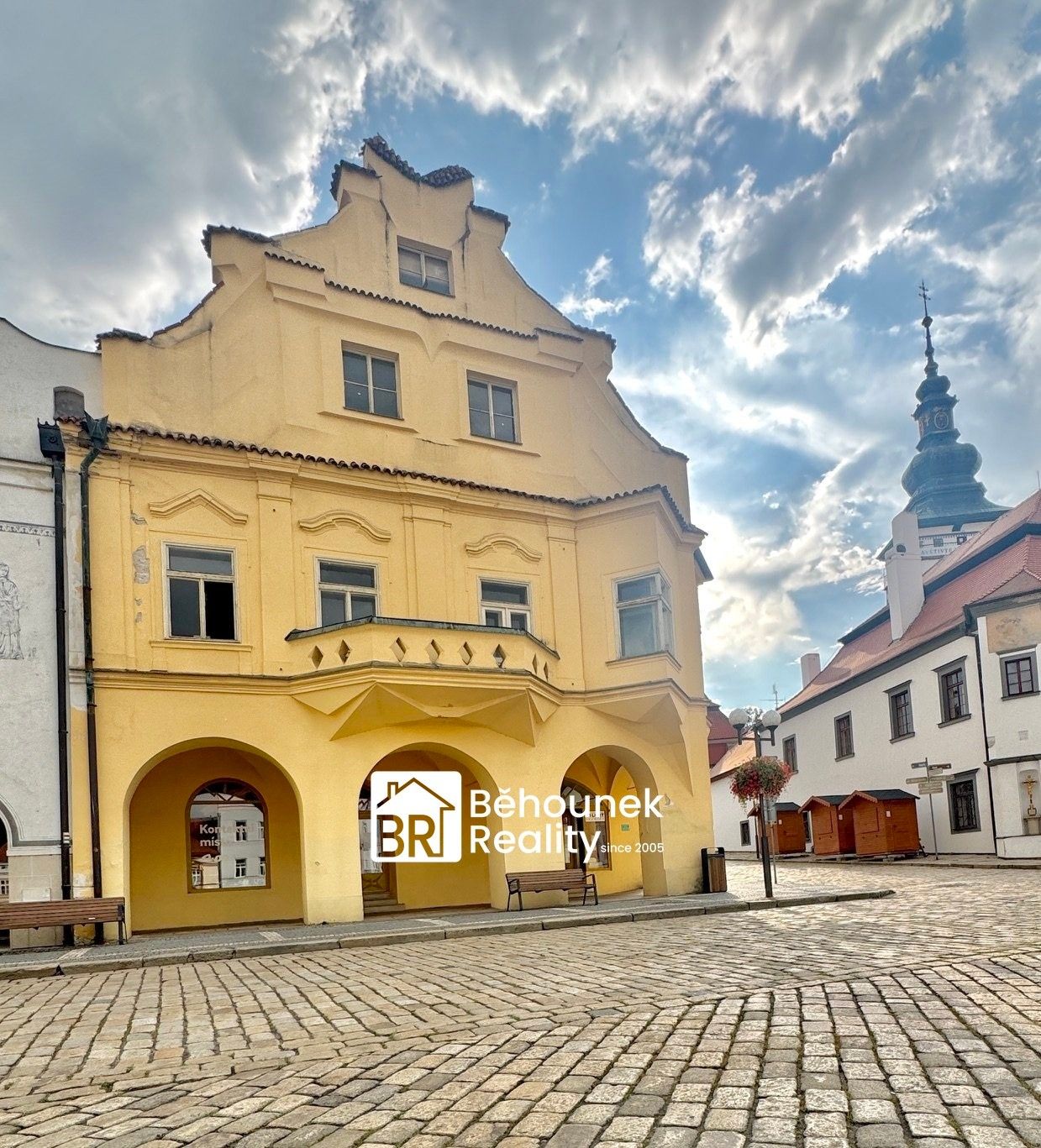 Vily, Masarykovo náměstí, Pelhřimov, 950 m² - 2
