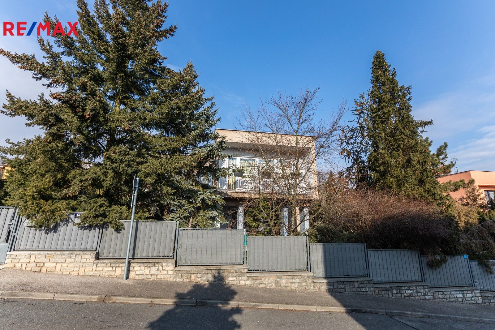 Prodej rodinný dům - Zdická, Praha, 294 m²