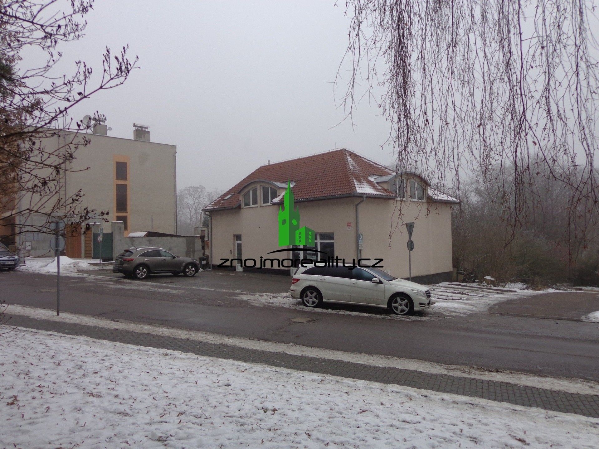 Prodej komerční - Gagarinova, Znojmo, 300 m²