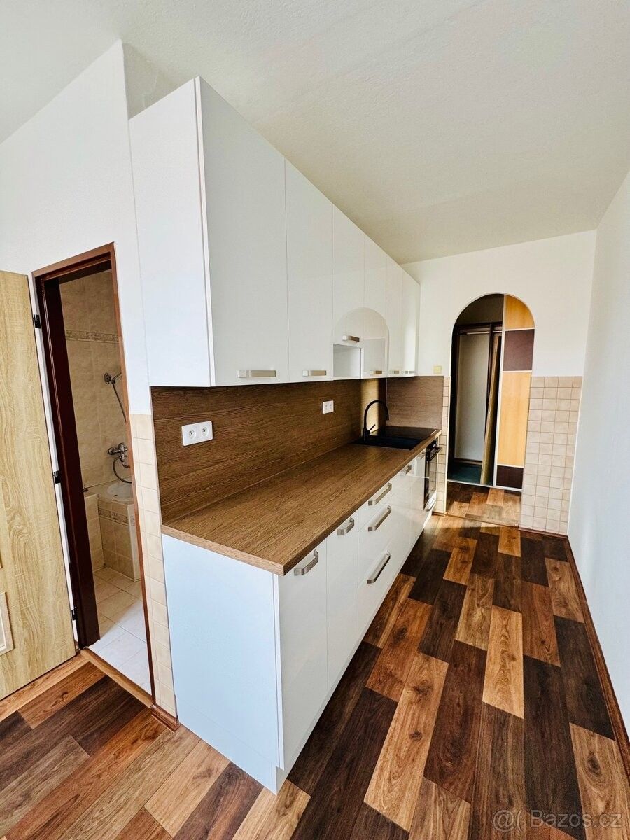 Pronájem byt - Tábor, 390 03