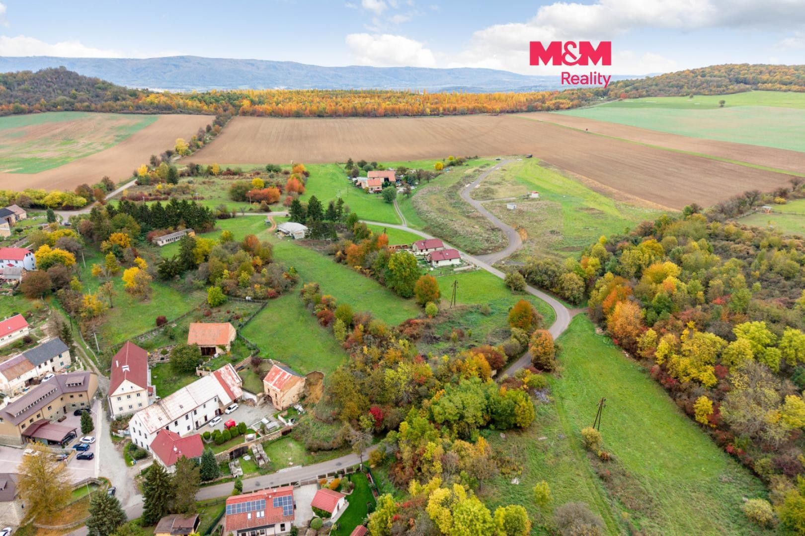 Pozemek pro bydlení, 3 215 m²