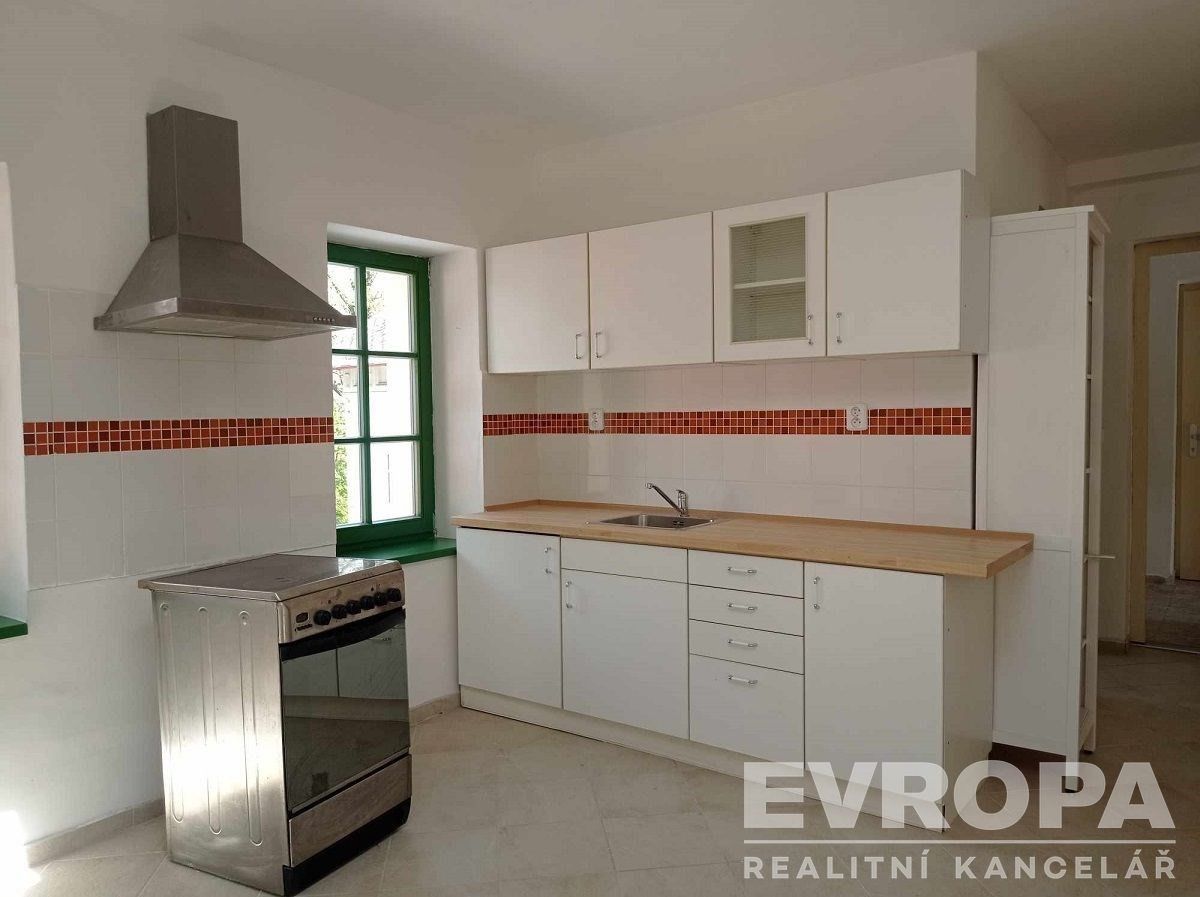 Pronájem byt 2+1 - U Jánského kamene, Liberec, 46 m²