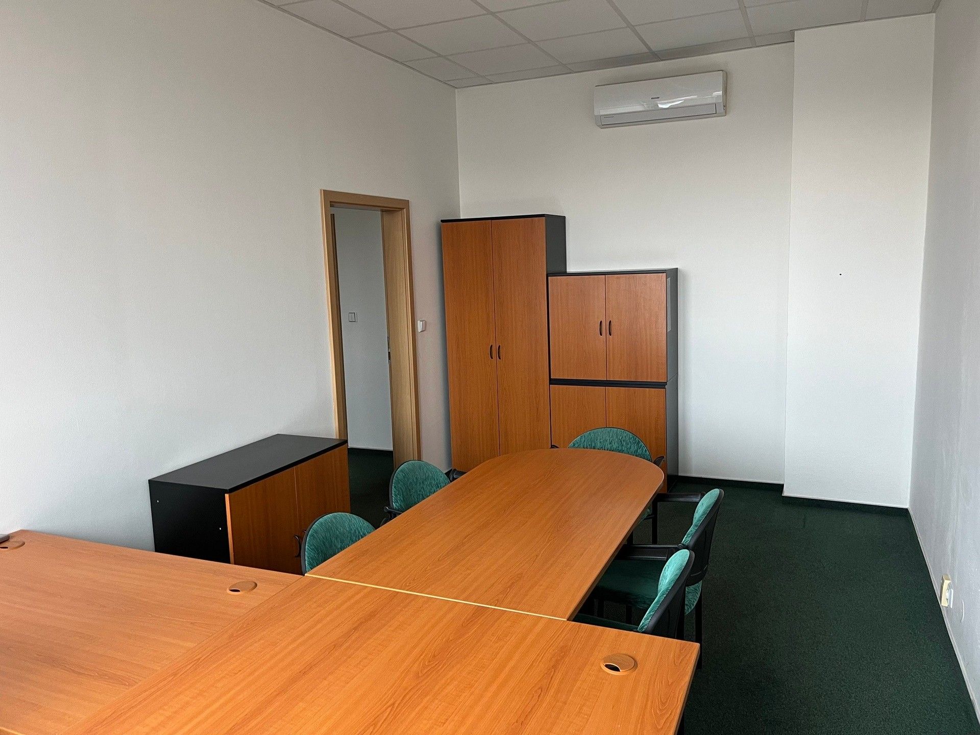 Pronájem kancelář - Geologická, Praha, 86 m²