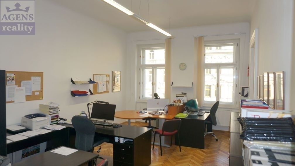 Pronájem kancelář - Praha, 120 00