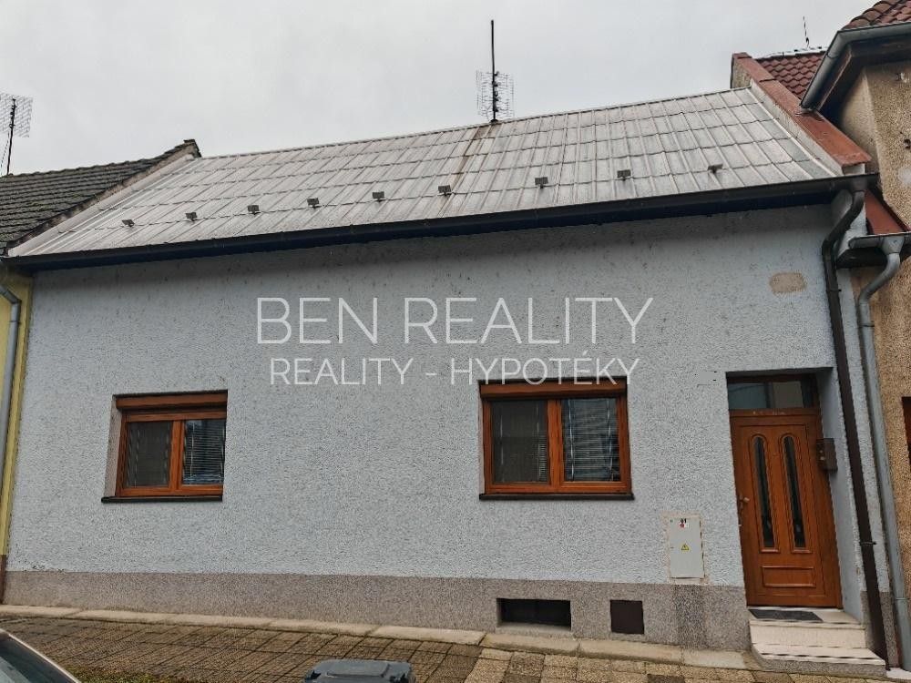 Prodej rodinný dům - Kvasice, 768 21