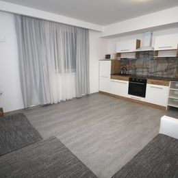 Pronájem byt 1+kk - Praha, 184 00, 35 m²