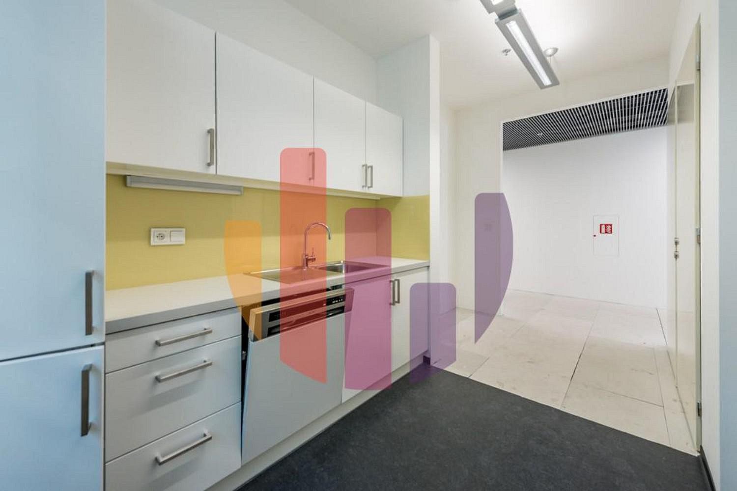 Pronájem kancelář - Praha - Nové Město, okres Praha 1, Hlavní město Praha, 344 m² - 5