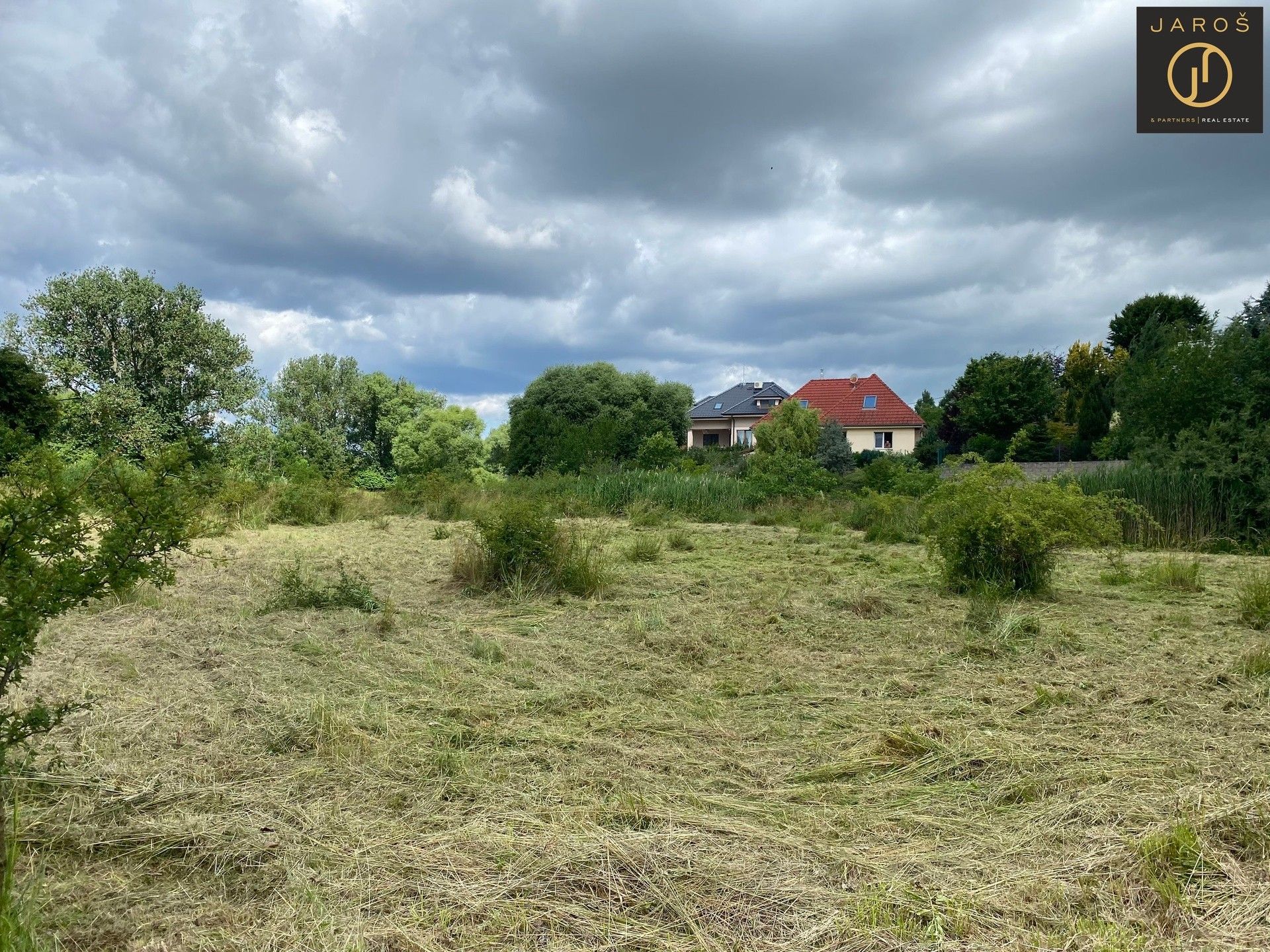 Louka, 2 641 m²