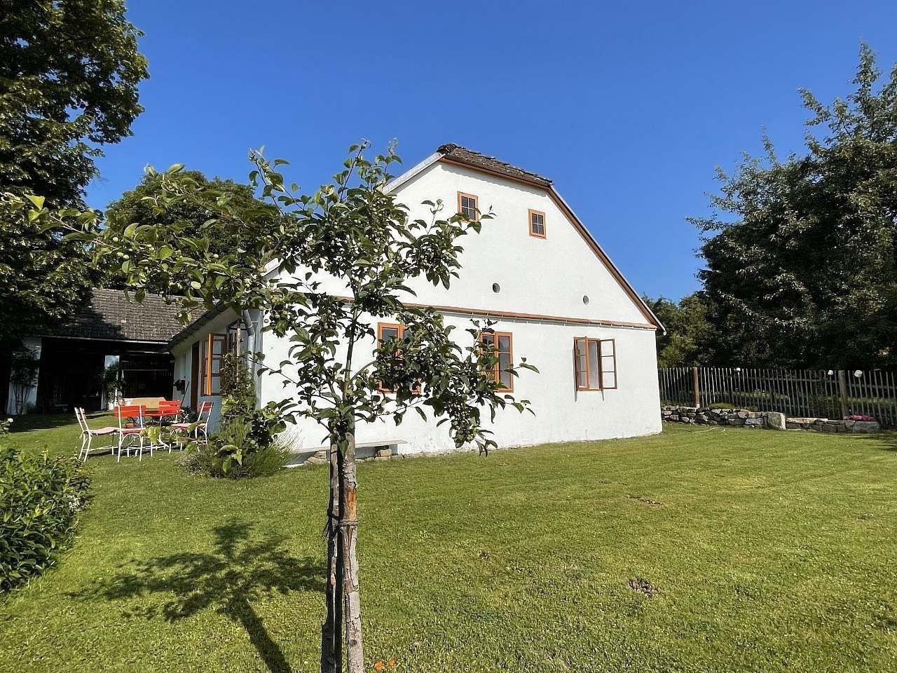 Chaty, Milešov - Milešov nad Vltavou, Středočeský kraj