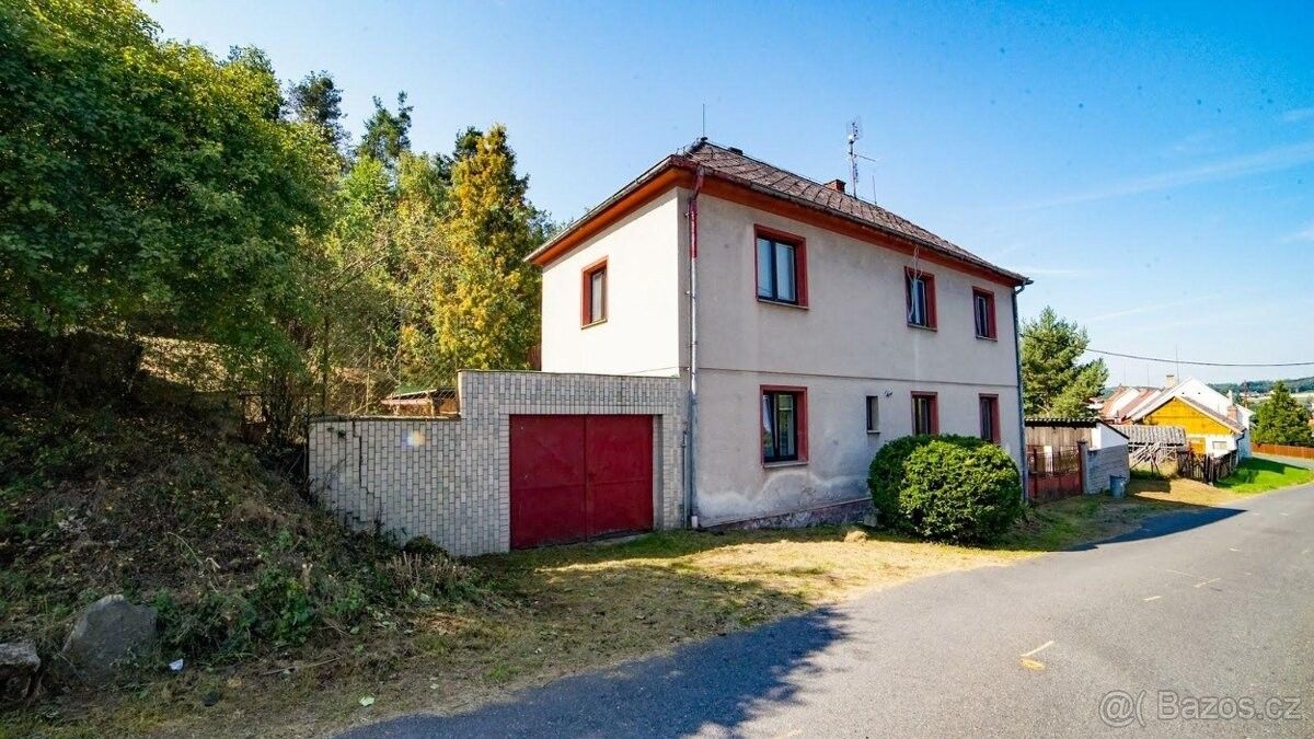 Rodinné domy, Ledce, 330 14