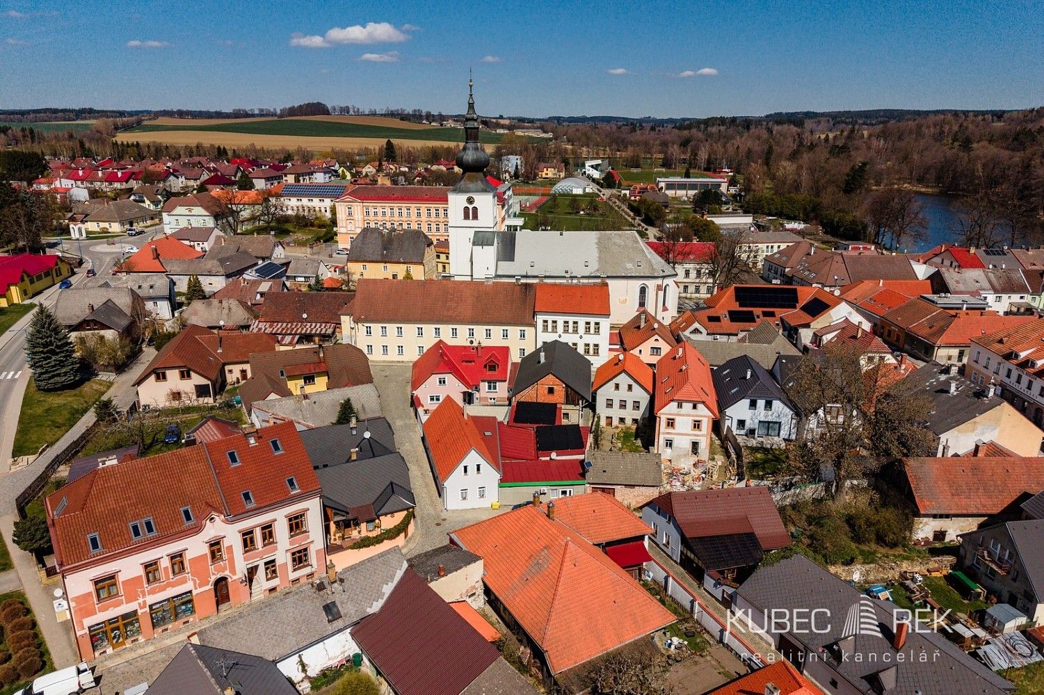 Rodinný dům · 270 m² · Kamenice nad Lipou, okres Pelhřimov, Kraj Vysočina - 3