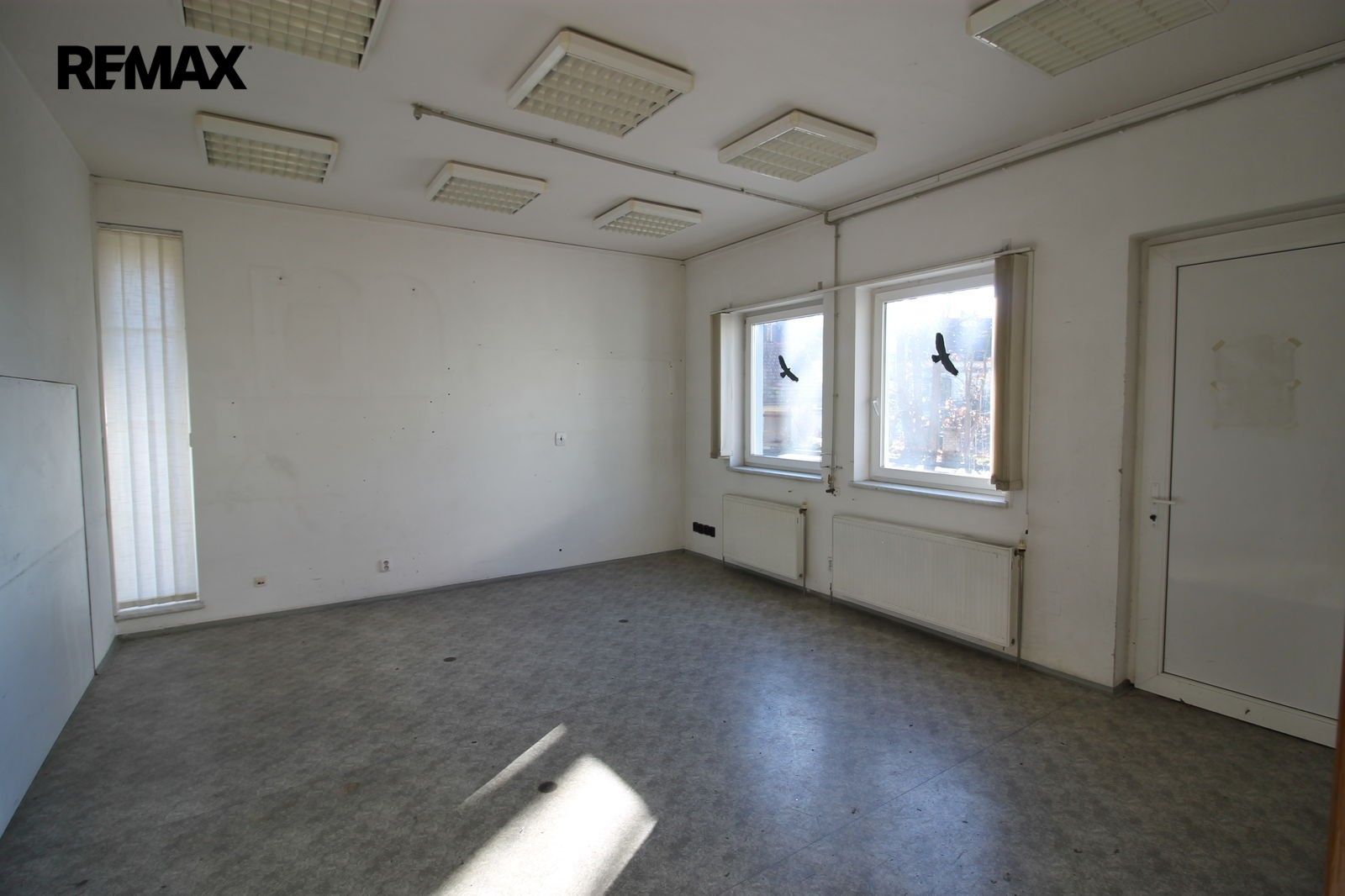 Výrobní prostory · 2 700 m² · Nádražní 577, Zliv - 3