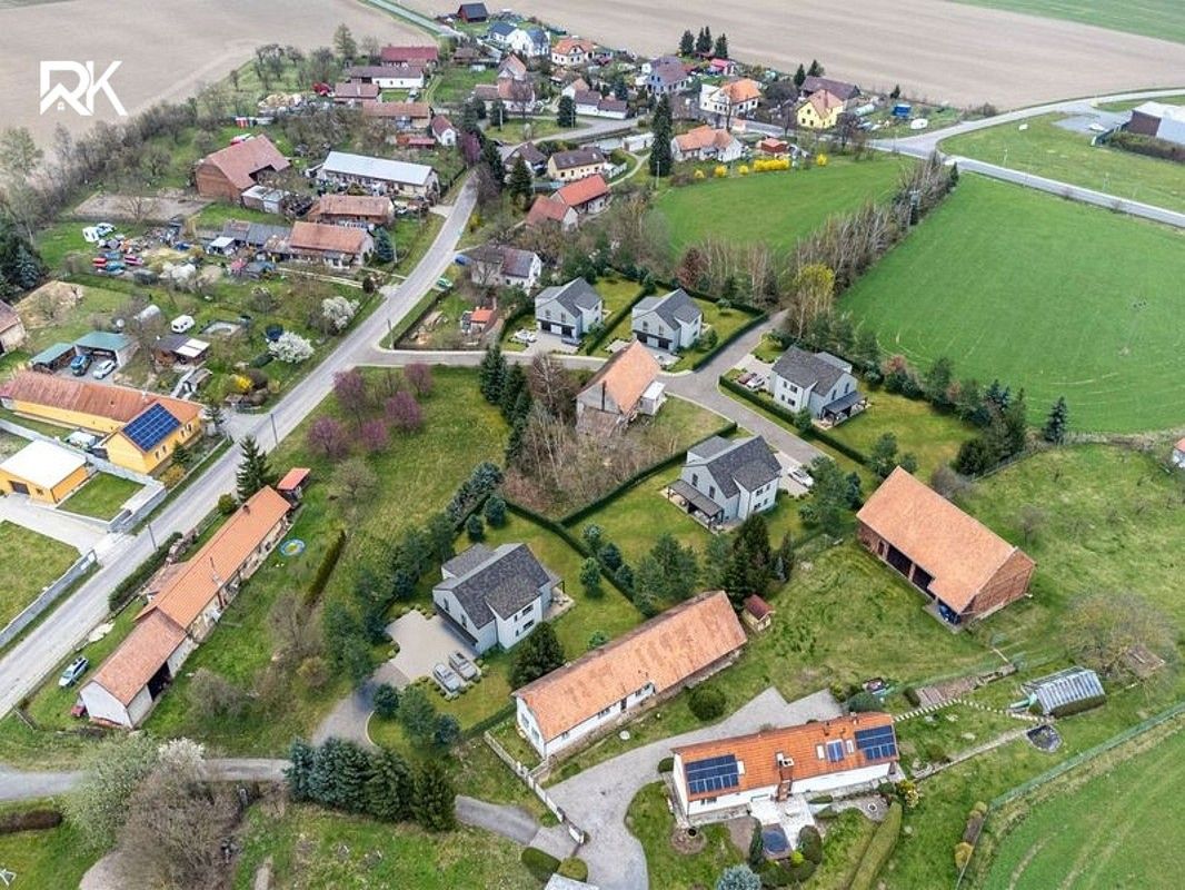 Rodinné domy, Pravy, okres Pardubice, 123 m² - 2