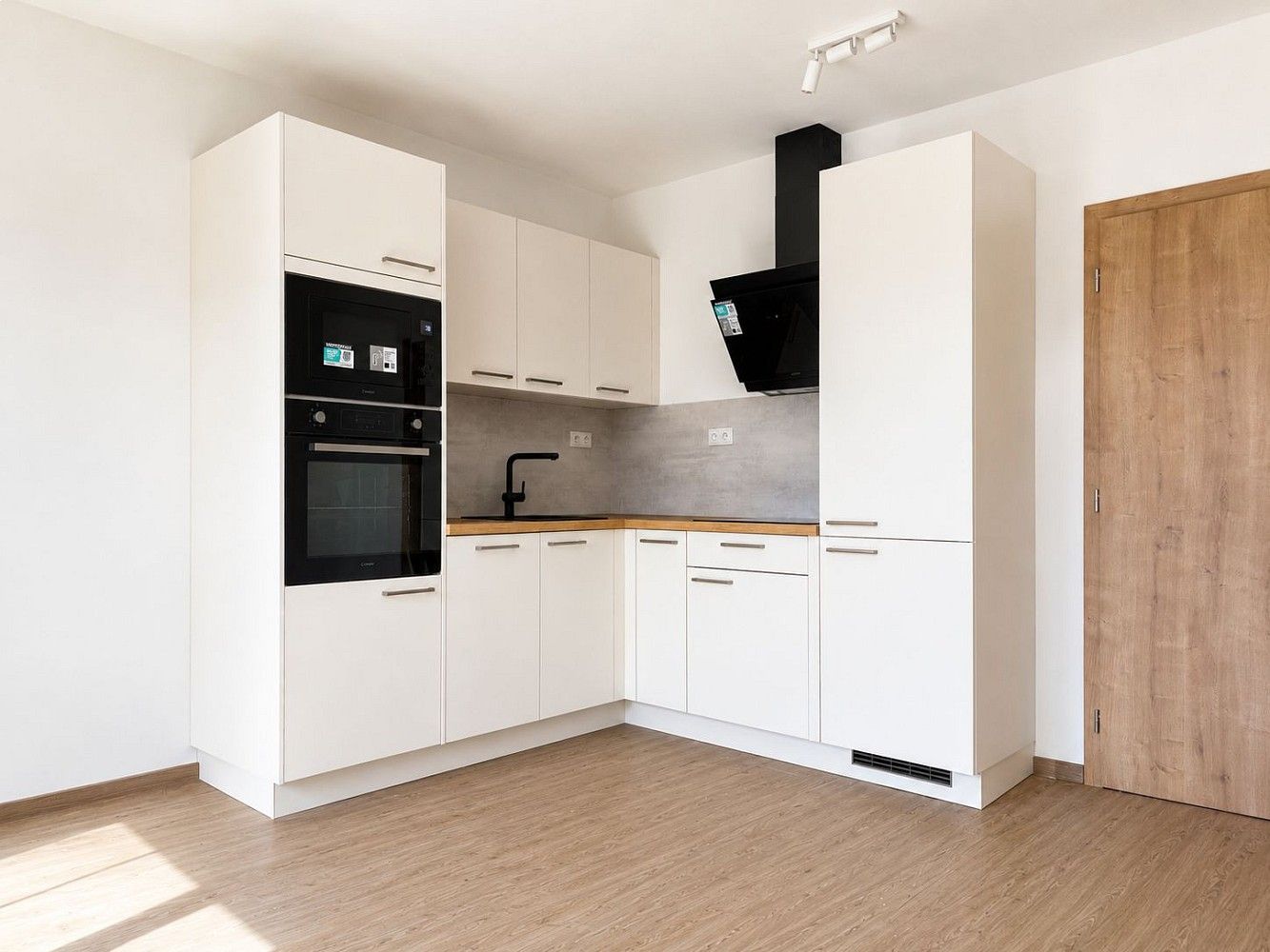 Byt 2+kk · 39 m² · Praha - Dubeč, okres Praha 15, Hlavní město Praha - 3