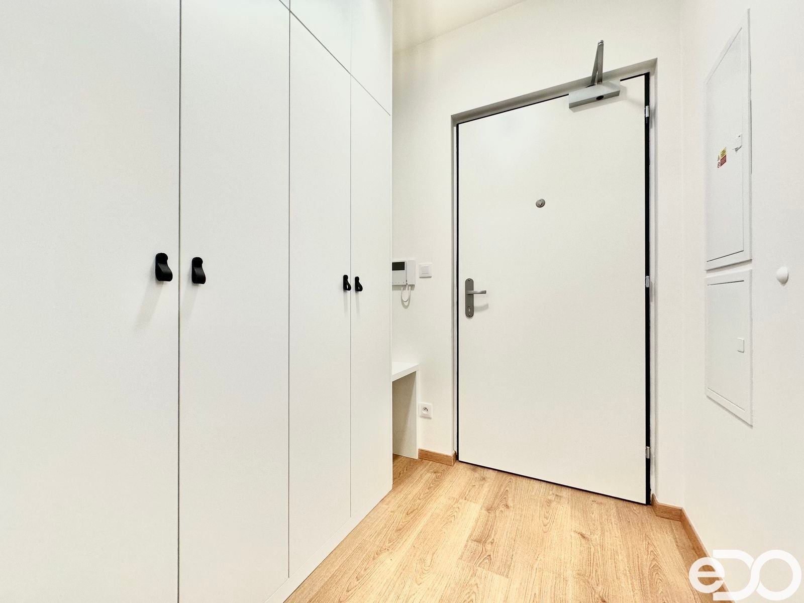 Pronájem byt 1+kk - Zlochova, Praha, 37 m²