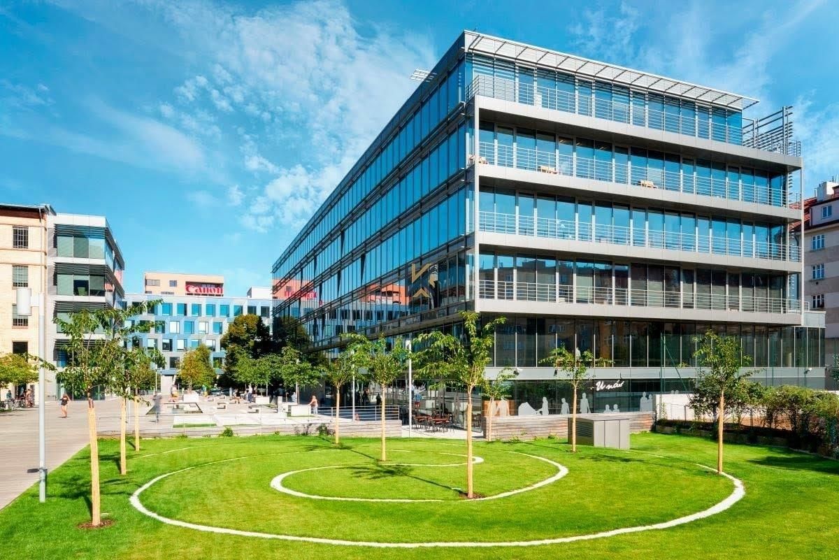 Pronájem kancelář - Jankovcova, Praha, 507 m²