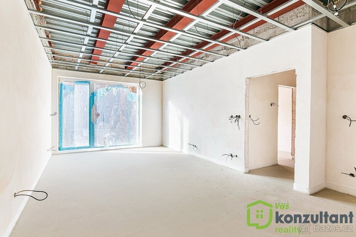 Byty, Adamov, 679 04