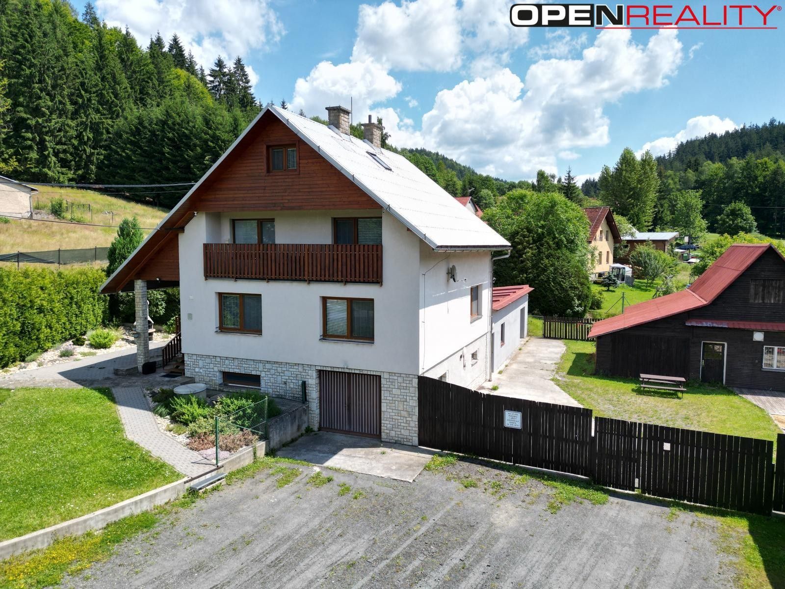 Prodej ubytovací zařízení - Horní Bečva, 450 m²