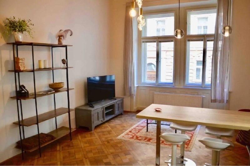 Byt 2+kk · 55 m² · Mánesova, Praha - 1