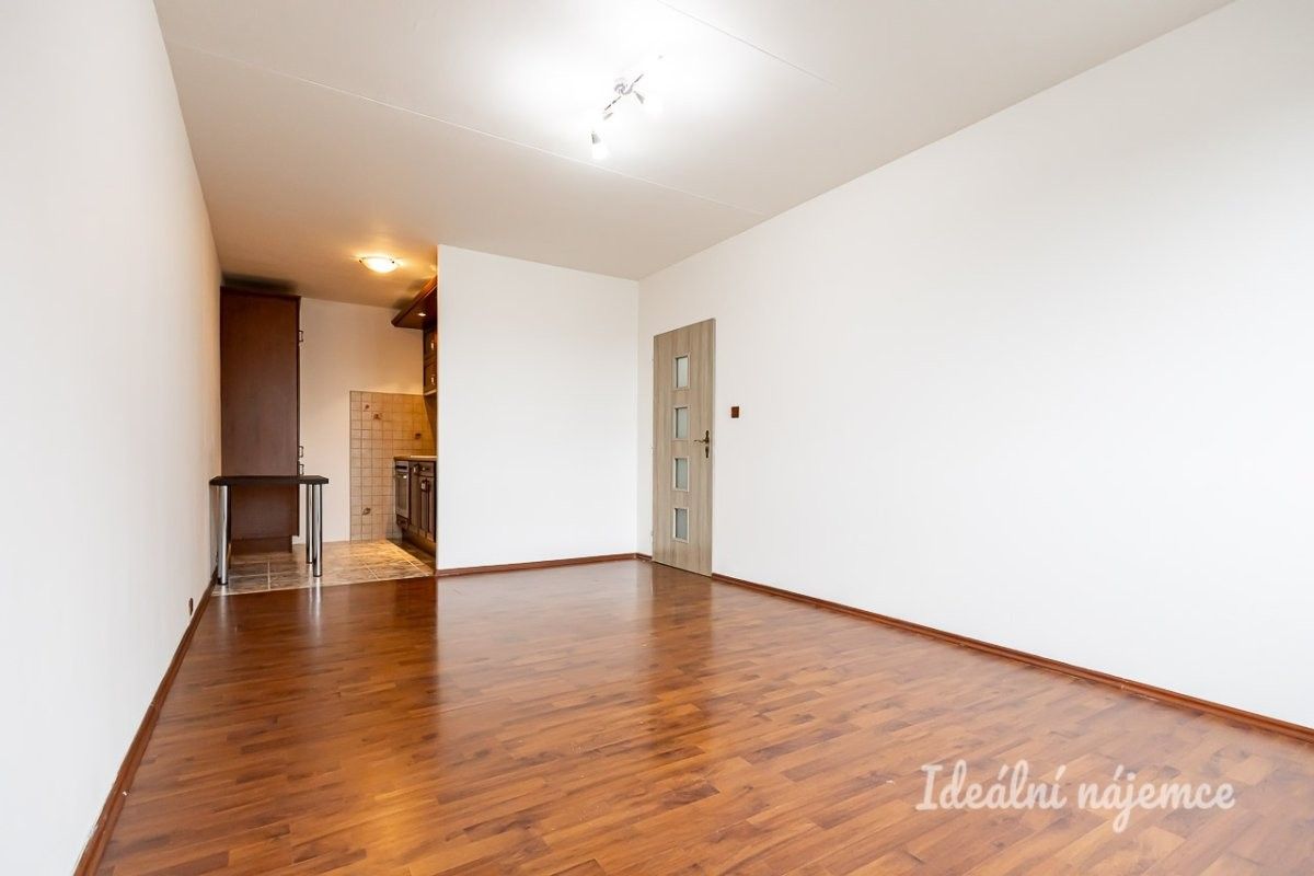 Pronájem byt 2+kk - Na Komořsku, Praha, 45 m² - 5