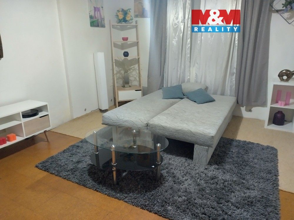 2+kk, Pod vilami, Praha, 61 m²