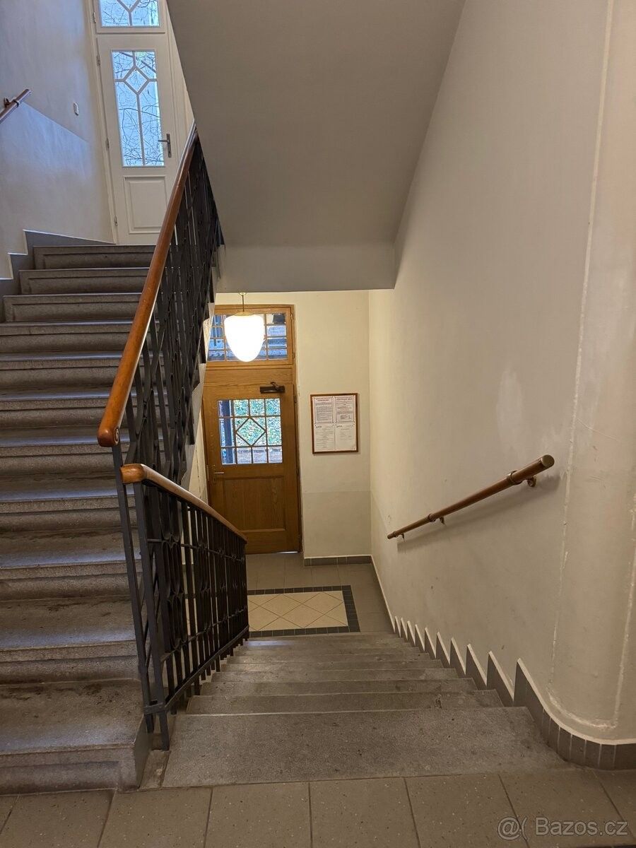 Ostatní, Praha, 160 00