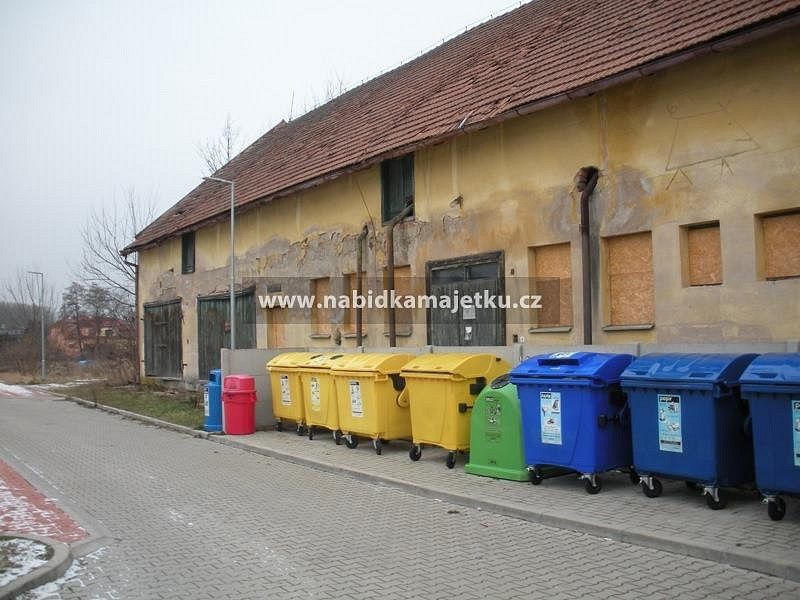 Rodinný dům, 1 719 m²