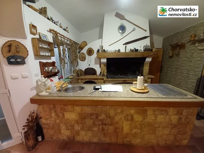 Prodej rodinný dům - 987 66, Zahraničí