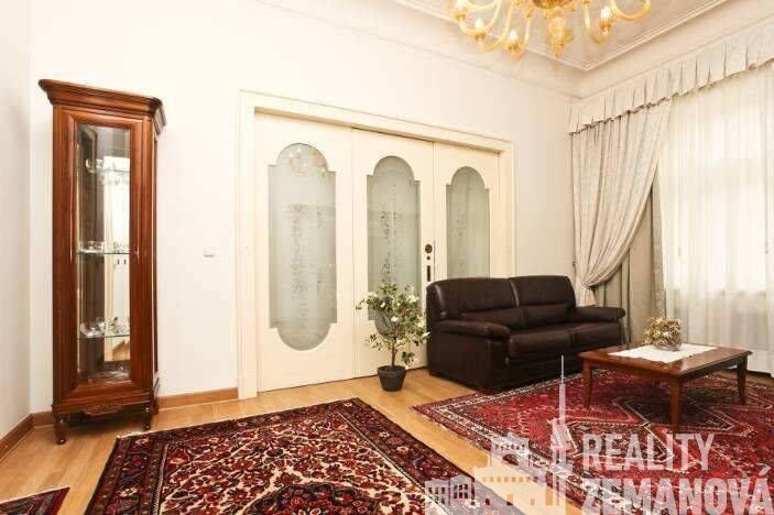 Pronájem byt 2+kk - Italská, Praha, 72 m²