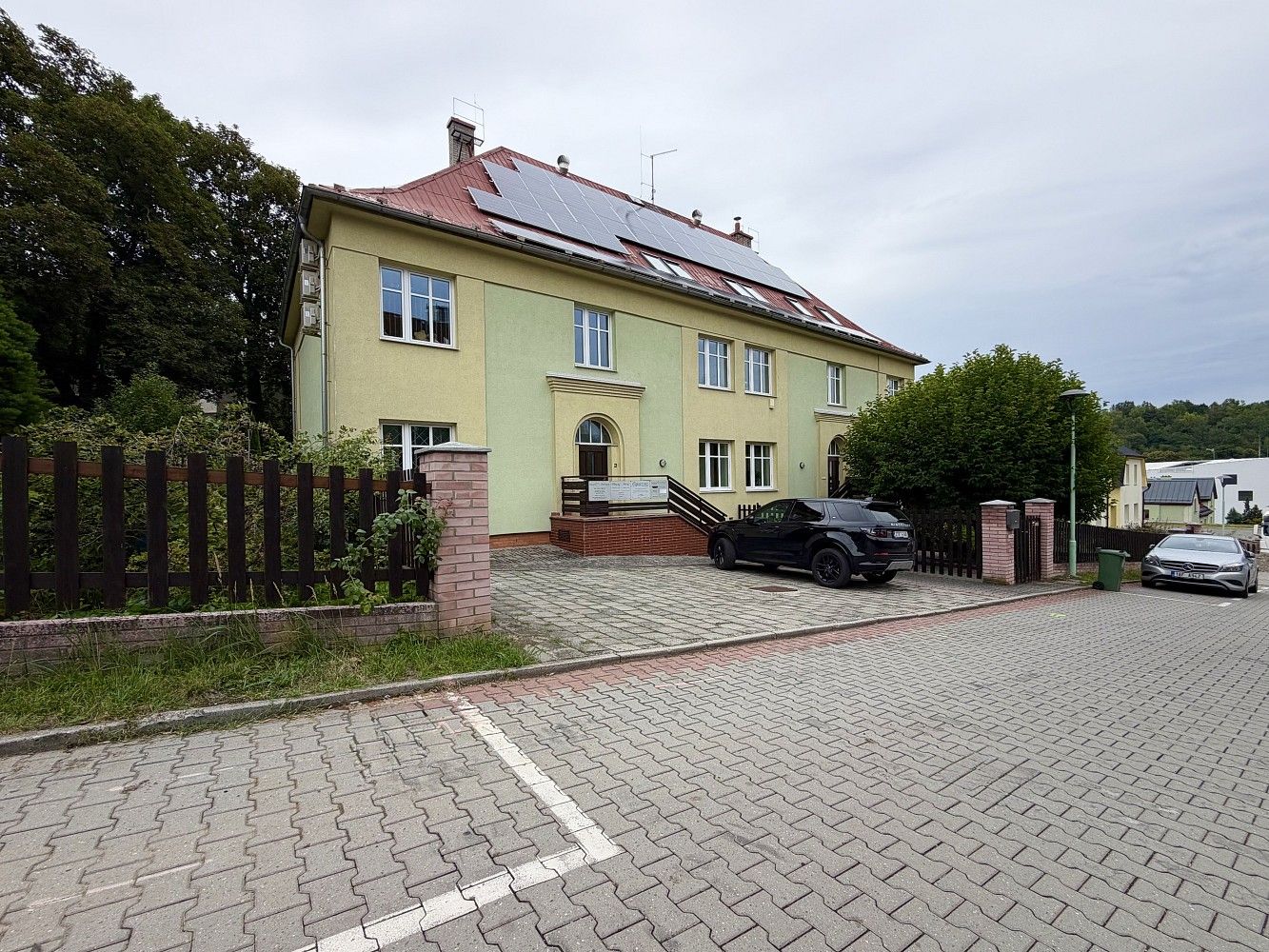 Obchodní prostory, 66 m²