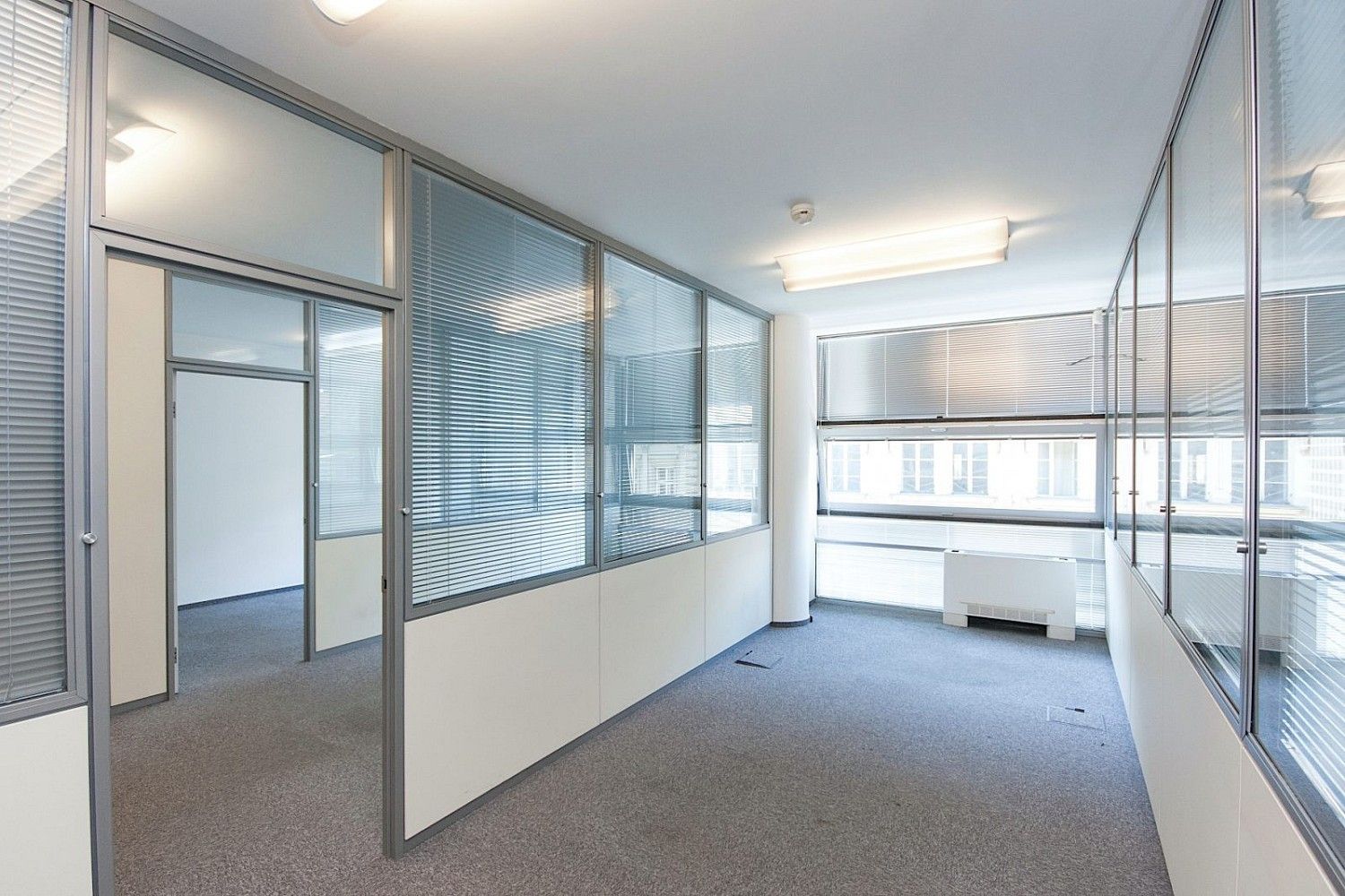 Kancelář · 215 m² · Praha - 4