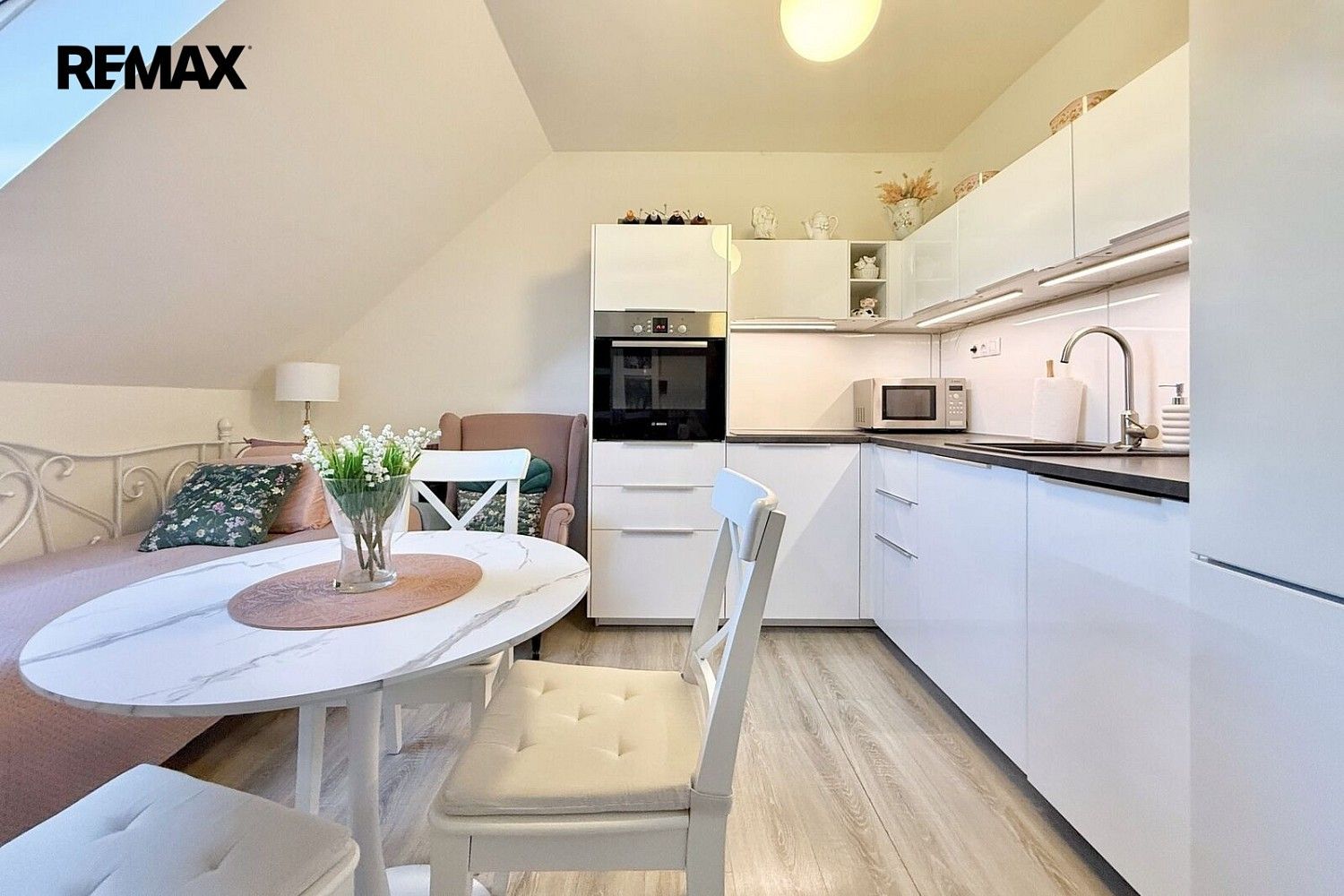 1+1, Praha - Ruzyně, okres Praha 6, Hlavní město Praha, 53 m² - 1