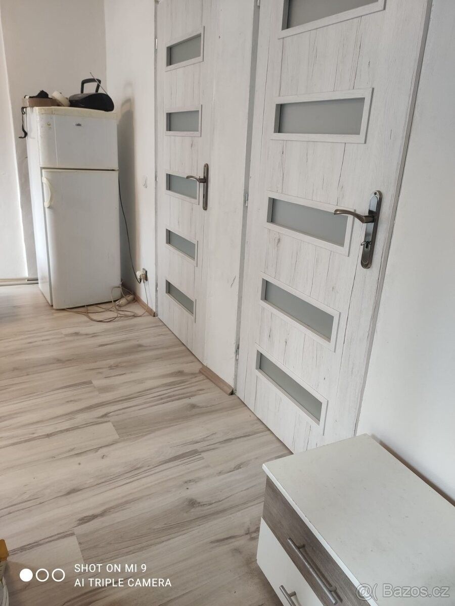 Pronájem byt - Karlovy Vary, 360 01