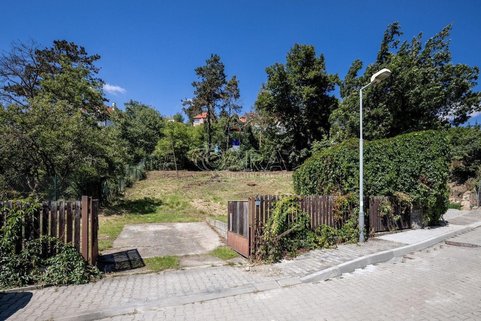 Prodej pozemek pro bydlení - Prvomájová, Praha, 657 m²