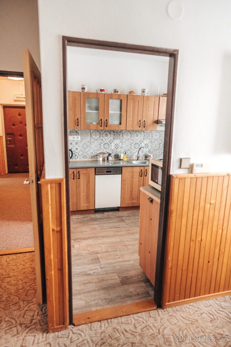 Prodej byt - Zdounky, 768 02