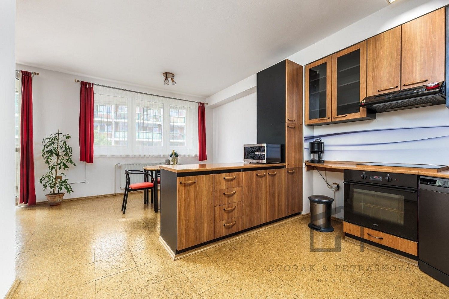 Pronájem byt 3+kk - náměstí Plukovníka Vlčka, Praha 9 - Černý Most, 86 m² - 5
