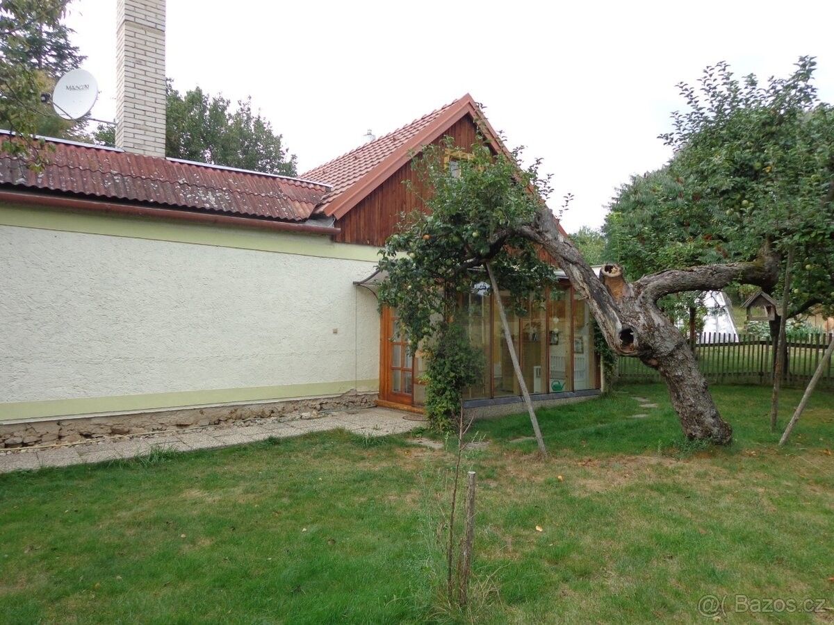 Rodinné domy, Jevišovice, 671 53 - 2