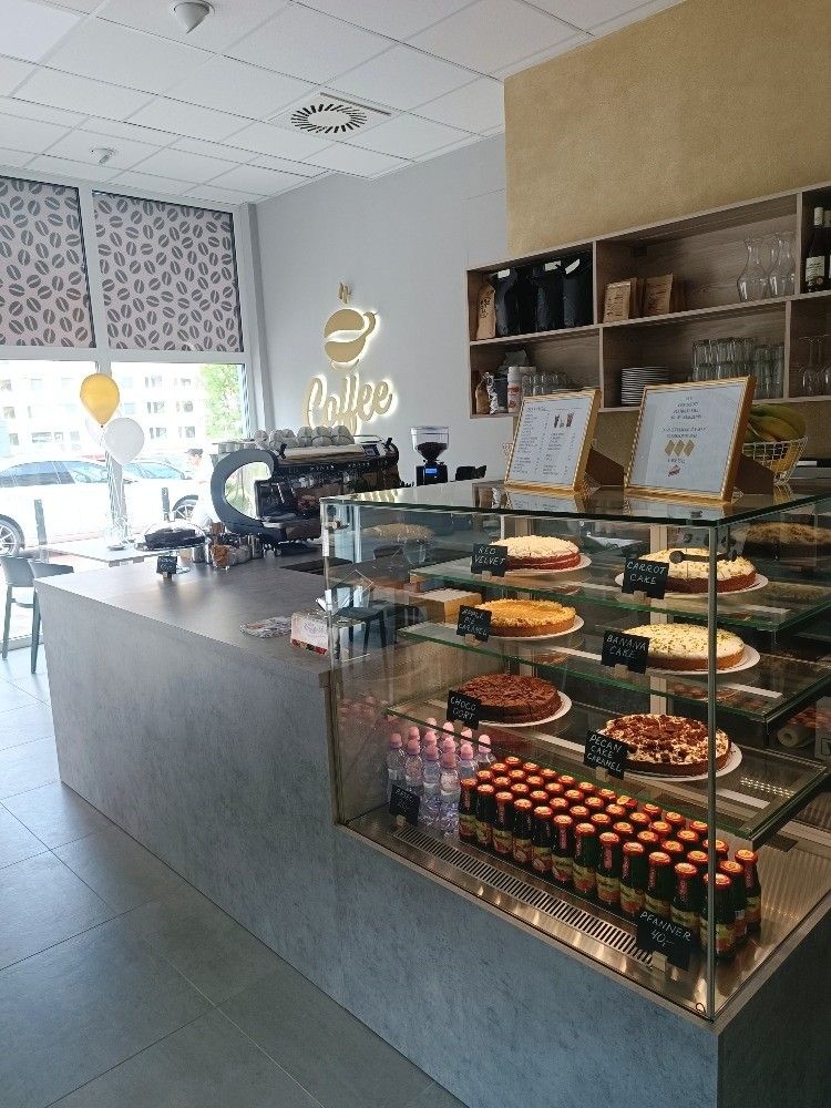 Restaurace, Praha, 198 00