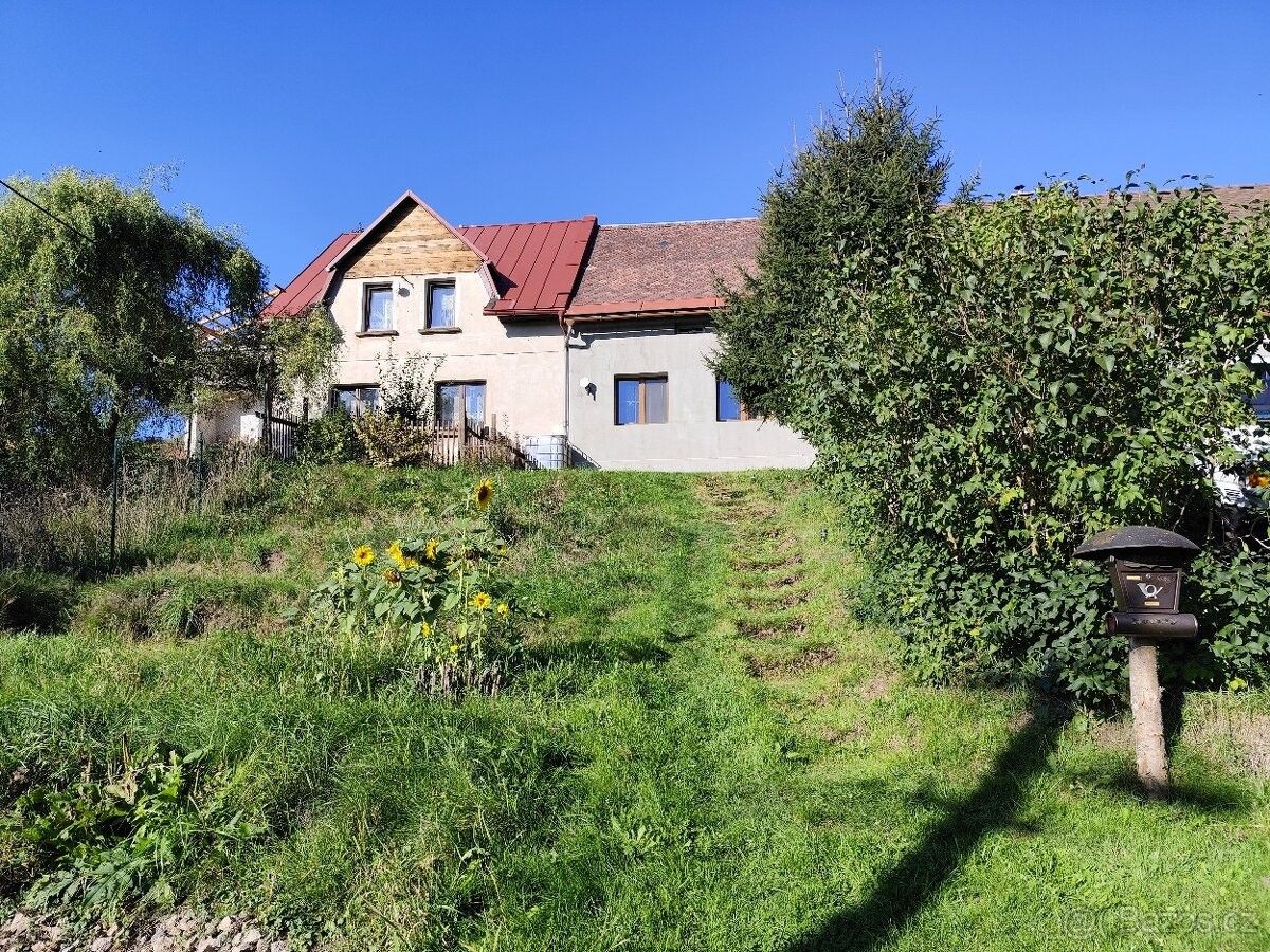 Rodinné domy, Bernartice u Trutnova, 542 04 - 1