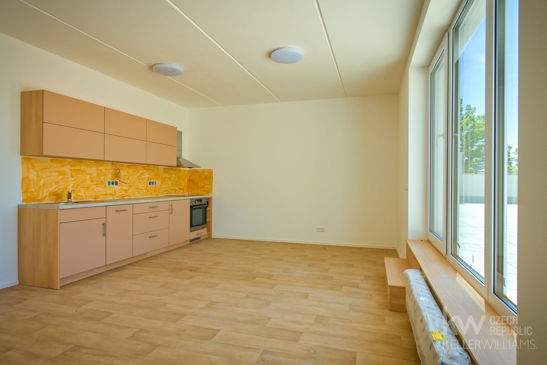 Pronájem byt 3+kk - Týnská, Bernartice, 64 m²