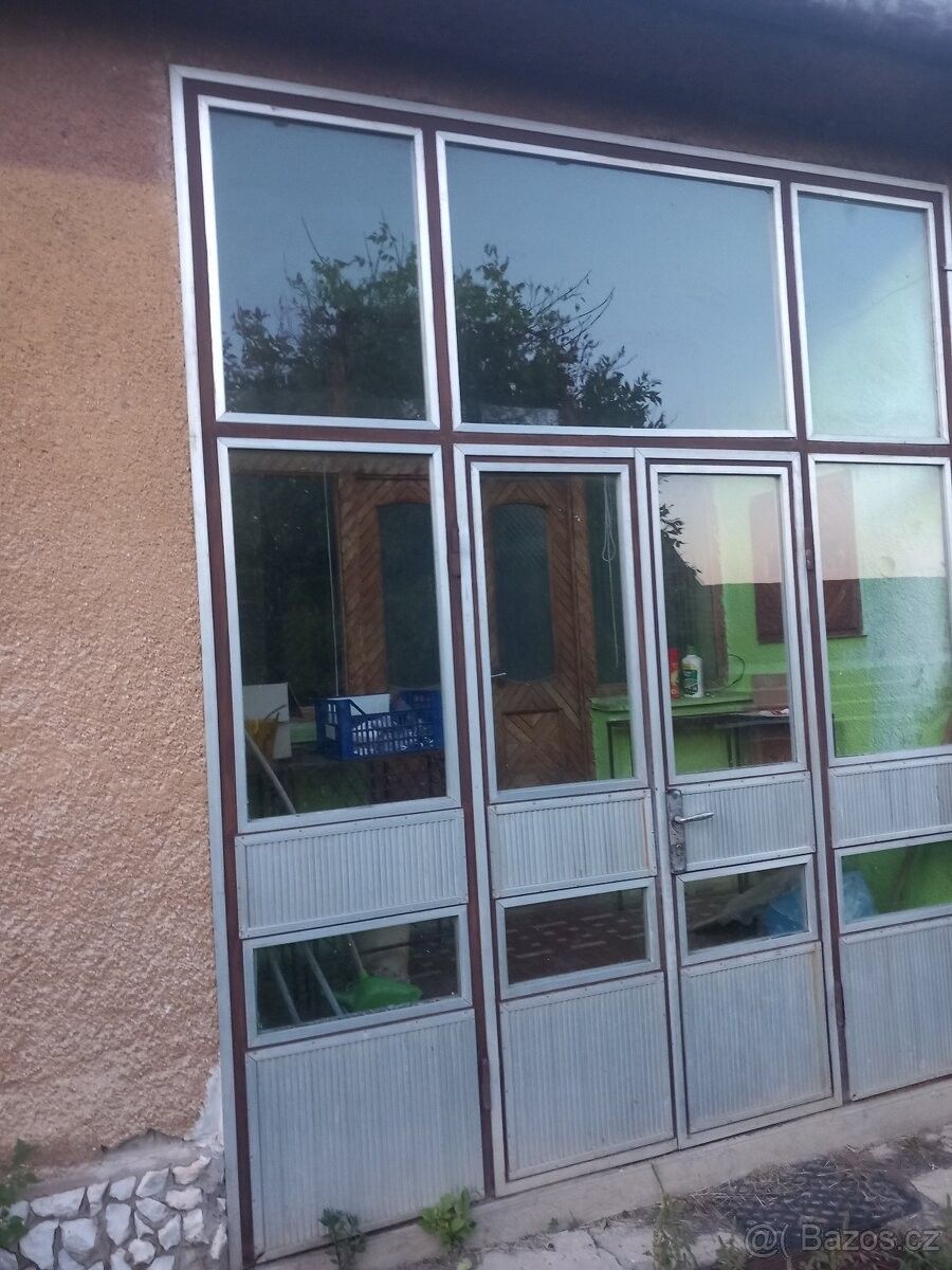 Prodej rodinný dům - 987 66, Zahraničí