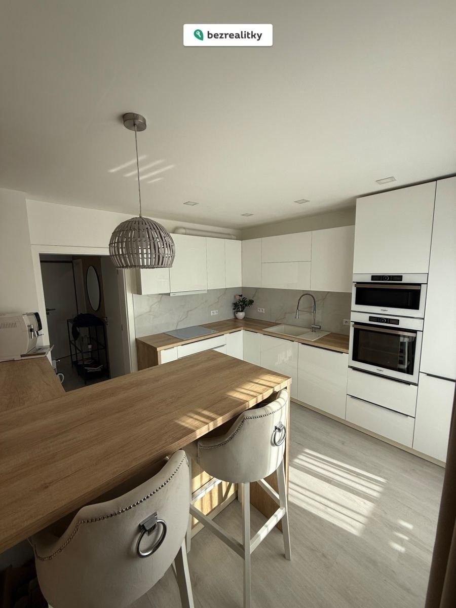 Prodej byt 3+1 - Výškovická  , Ostrava, 66 m²